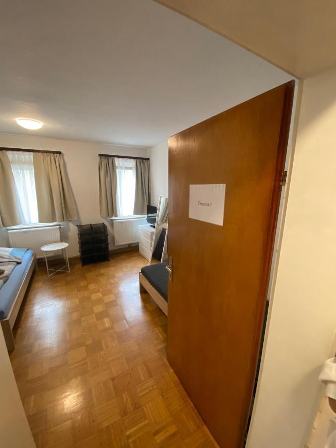 Einfaches Haus Mit Privatzimmern Und Gemeinschaftsraeumen Heilbronn Zewnętrze zdjęcie