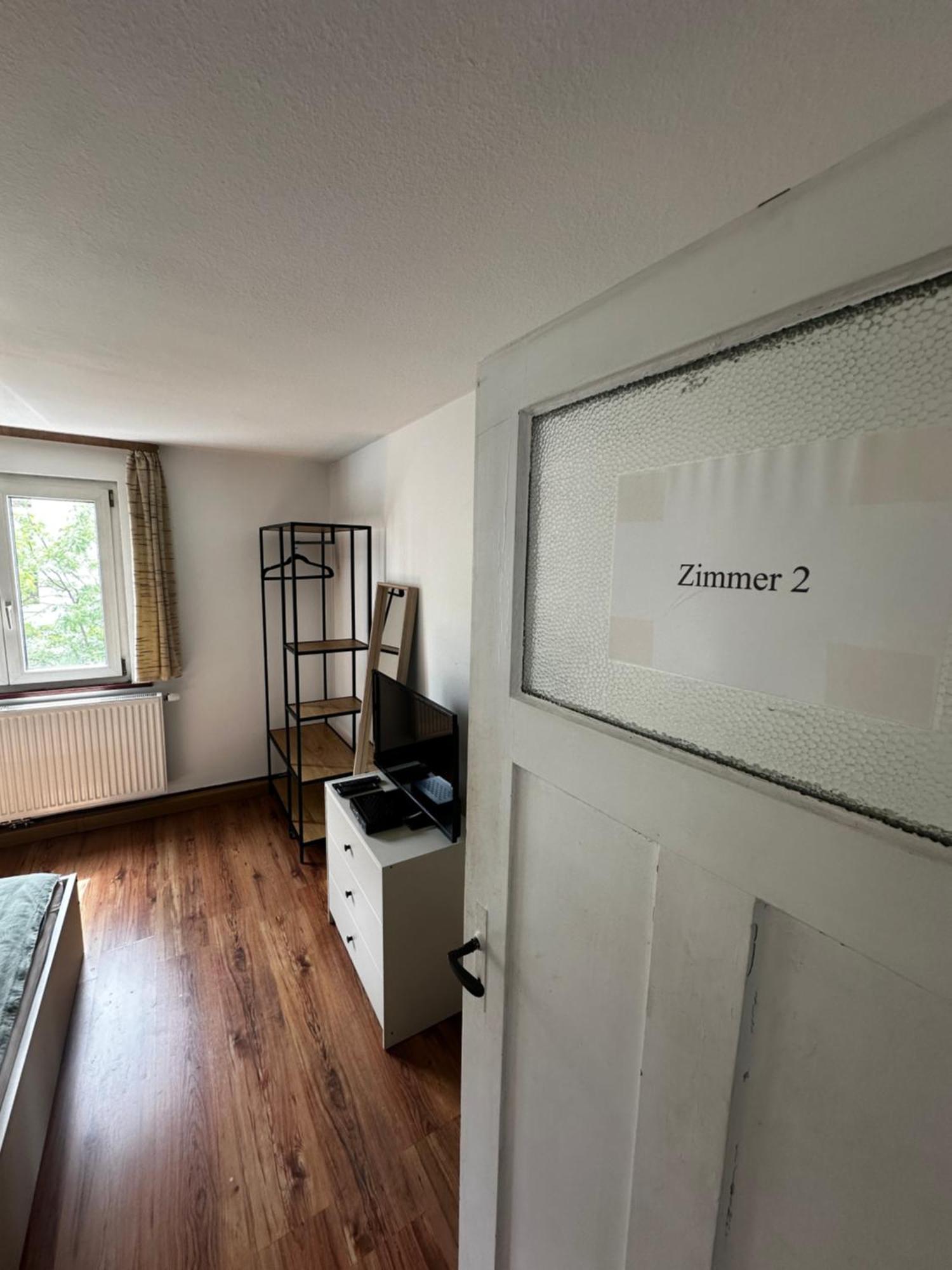 Einfaches Haus Mit Privatzimmern Und Gemeinschaftsraeumen Heilbronn Zewnętrze zdjęcie