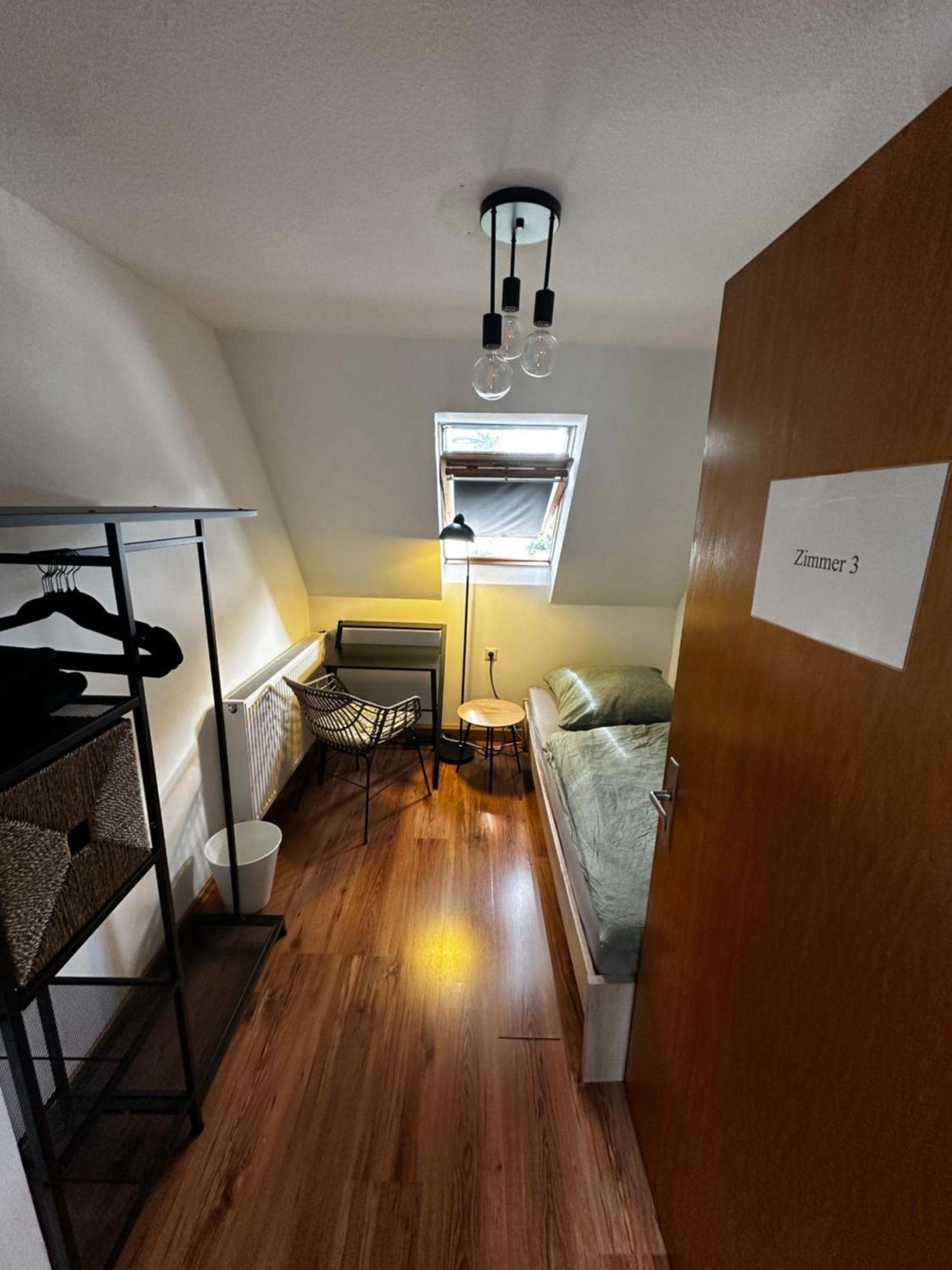 Einfaches Haus Mit Privatzimmern Und Gemeinschaftsraeumen Heilbronn Zewnętrze zdjęcie